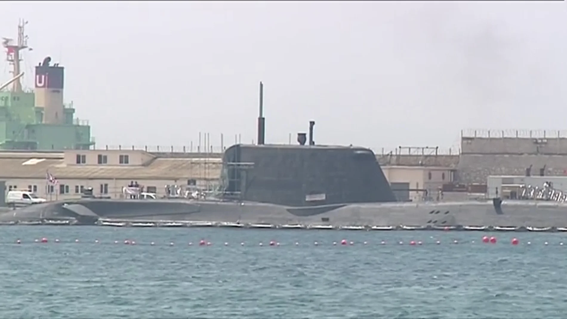Frame 1.428267 de: La armada británica desarma el submarino nuclear de Gibraltar