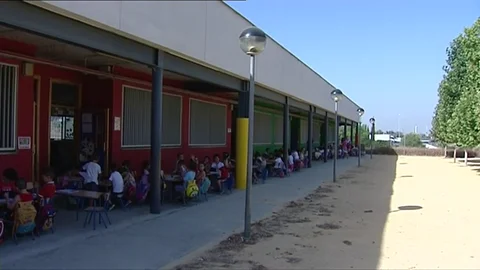 La Junta autoriza a no llevar a los niños al colegio en Andalucía por el calor