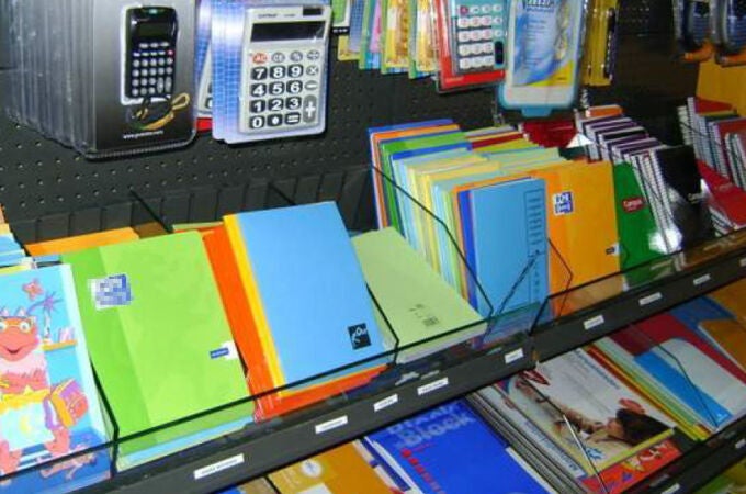 Imagen de archivo de material escolar