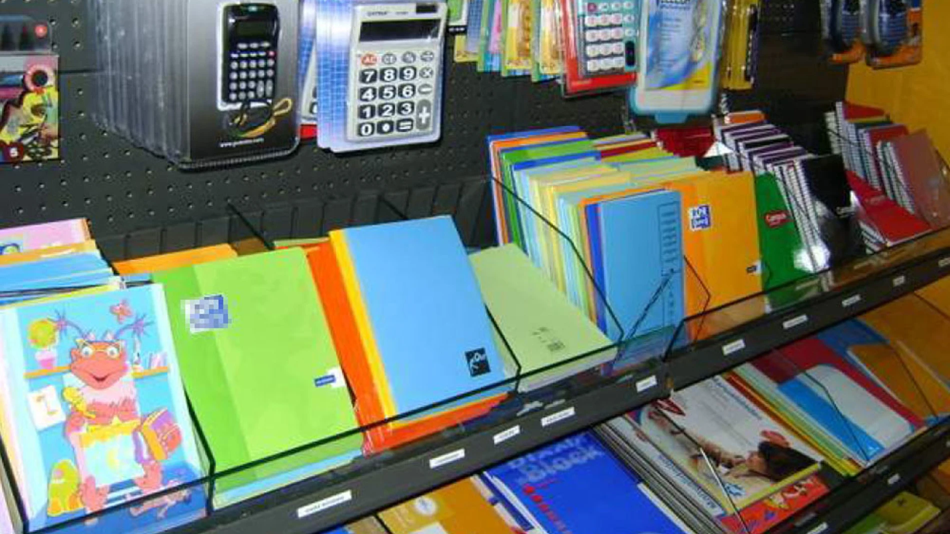 Imagen de archivo de material escolar