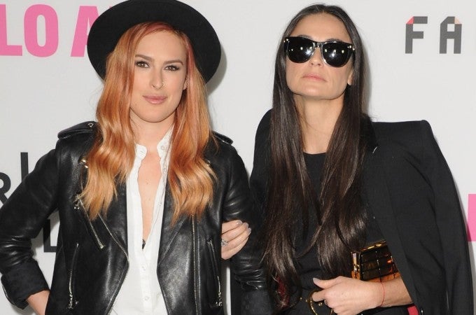 Rumer Moore y su madre Demi