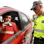 control-alcohol-dgt-guardia-civil-0617-01.jpg