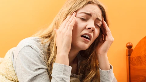 Mujer con resaca