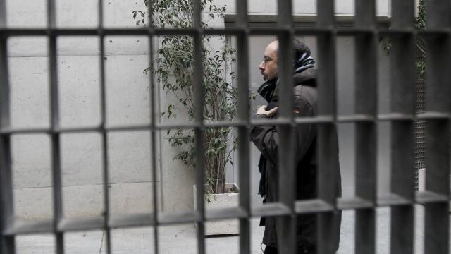 El líder de la CUP, Antonio Baños, se dirige a la reunión del consejo político y el grupo de acción parlamentaria de la CUP