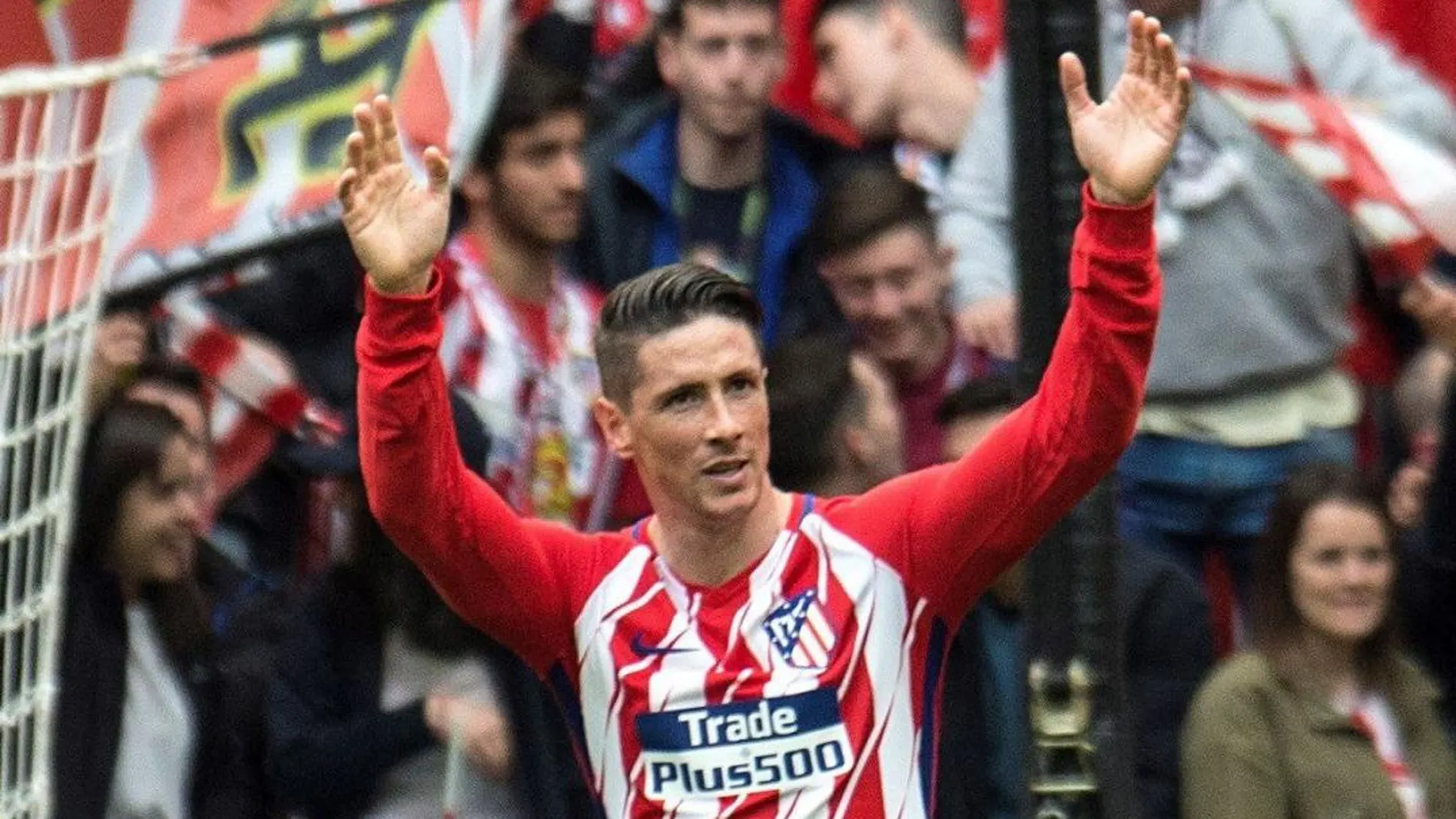 Fernando Torres, festeja su gol contra el Levante hoy en el Estadio Wanda Metropolitano. EFE/Rodrigo Jiménez
