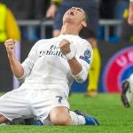 Ronaldo celebra con rabia la clasificación para semifinales nada más terminar el encuentro