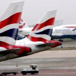 BA pide a su plantilla británica que trabaje gratis hasta un mes