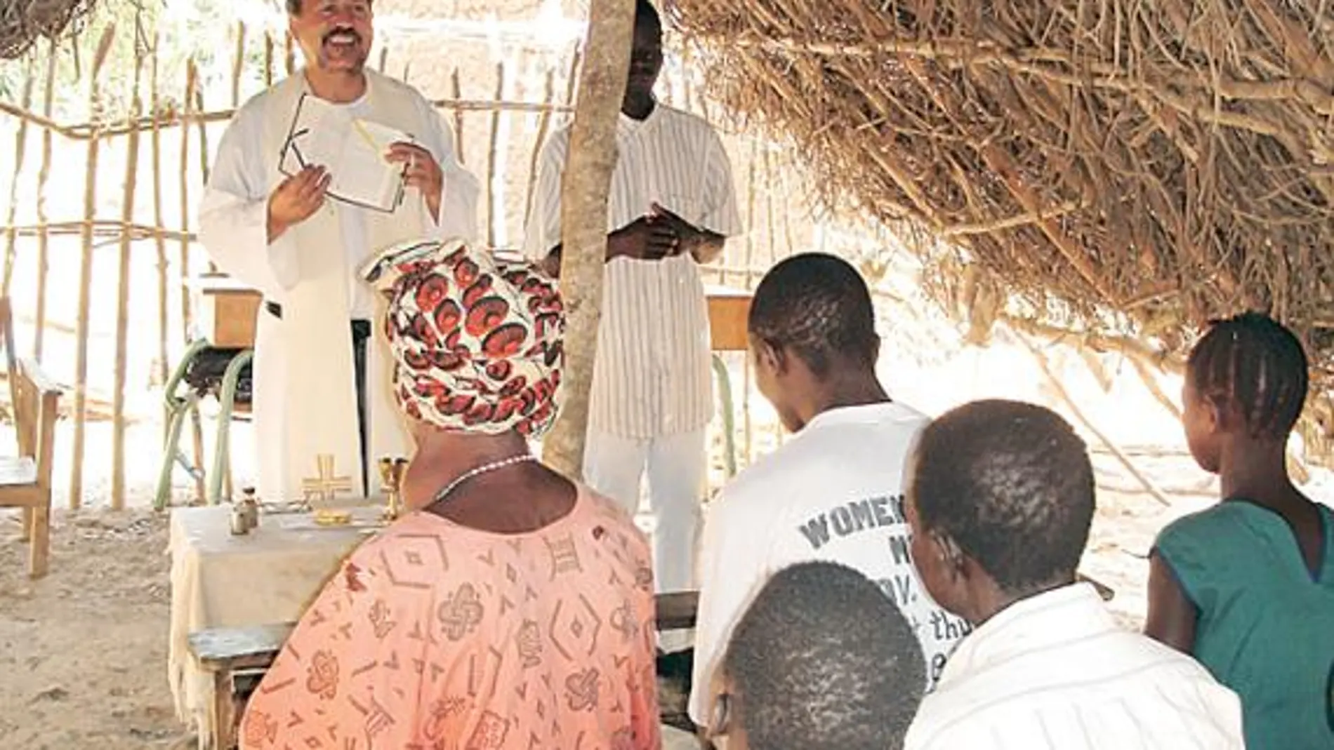 Celebración de la Eucaristía en un pueblo de África