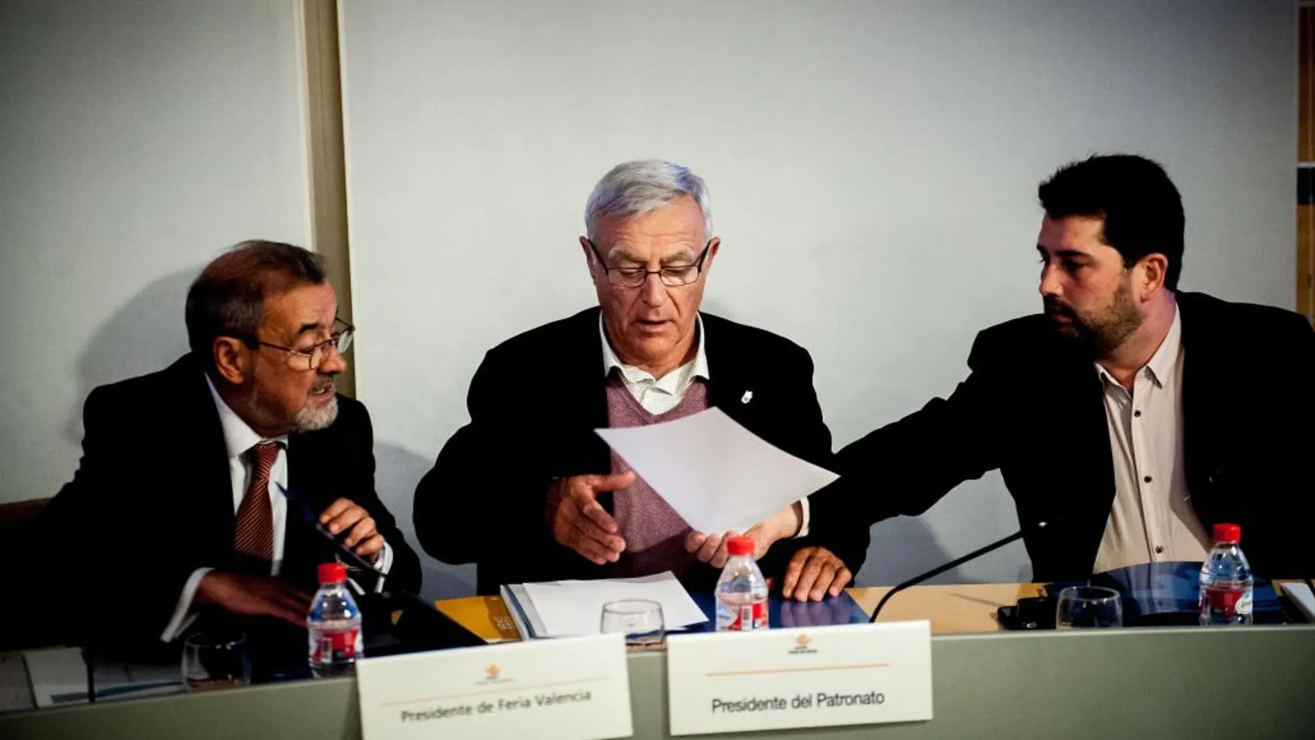 El presidente de Feria Valencia, junto al alcalde de la ciudad y el director general de Comercio, Natxo Costa