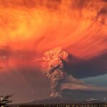 El volcán chileno de Calbuco, uno de los últimos en entrar en erupción