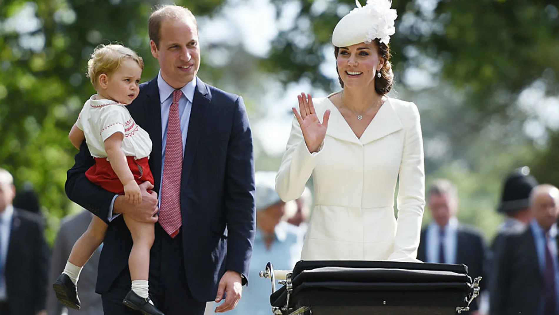 El príncipe Guillermo y Catalina de Cambridge con sus hijos, Jorge y Carlota