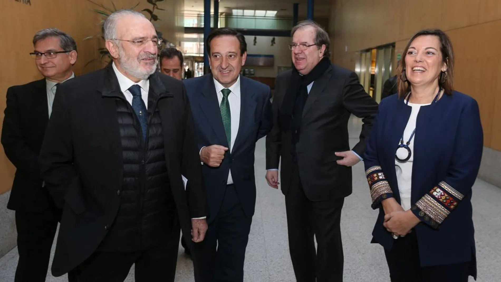 Herrera llega a la jornada junto a Milagros Marcos, Pedro Barato, Agustín Díaz de Mera y Eduardo Cabanillas