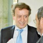 El consejero de la Presidencia, José Antonio De Santiago-Juárez, durante otra reunión preparatoria de la macrorregión, celebrada en Oporto