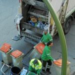 Las negociaciones dieron sus frutos en la madrugada del lunes y los servicios de recogida de basura trabajaron ayer con normalidad
