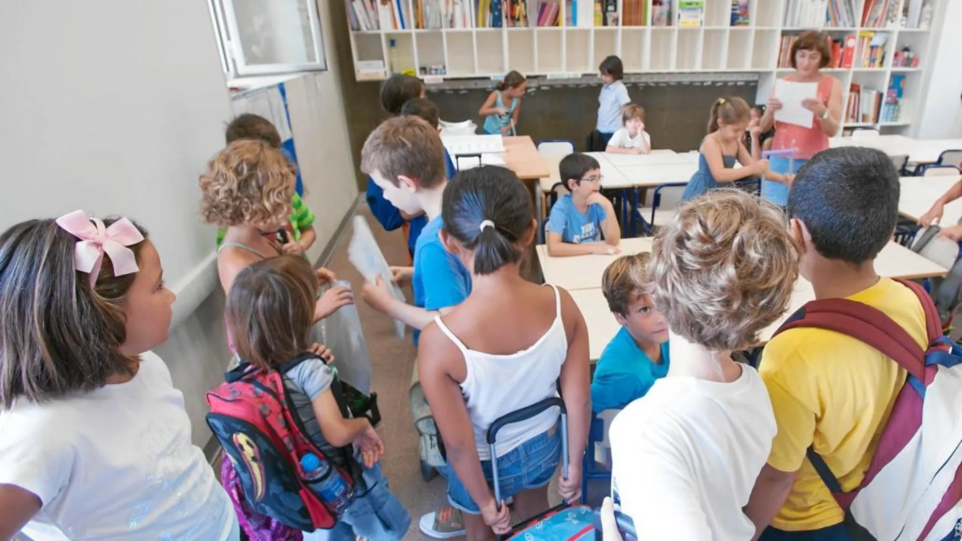 El plan, pionero en España, pretende que sean los alumnos los que lleguen a un acuerdo con las sanciones y las lleven a cabo en el aula