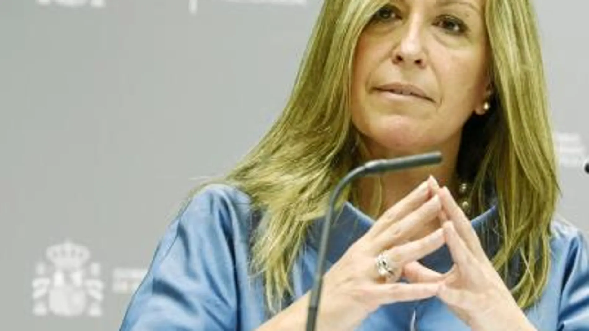 Jiménez estudia pagar terapias contra el tabaco