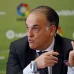 El presidente de la Liga de Fútbol Profesional, Javier Tebas, durante la presentación del informe Soccerex Transfer Review 2016.