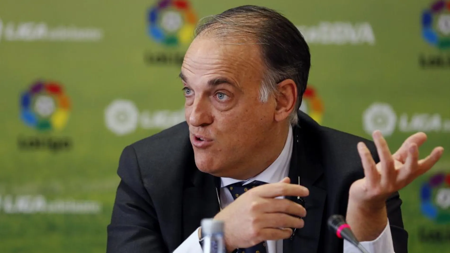 El presidente de la Liga de Fútbol Profesional, Javier Tebas, durante la presentación del informe Soccerex Transfer Review 2016.