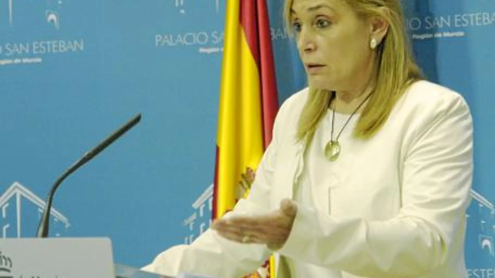 Reverte reprocha a ZP que avalara un Estatut que no encaja en la Constitución