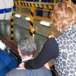 Aguirre y Gallardón protagonizaron la anécdota de la jornada al apoyarse el uno en el otro para llegar hasta los andenes del metro