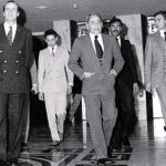 Don Juan Carlos acompaña a Hassan II de Marruecos