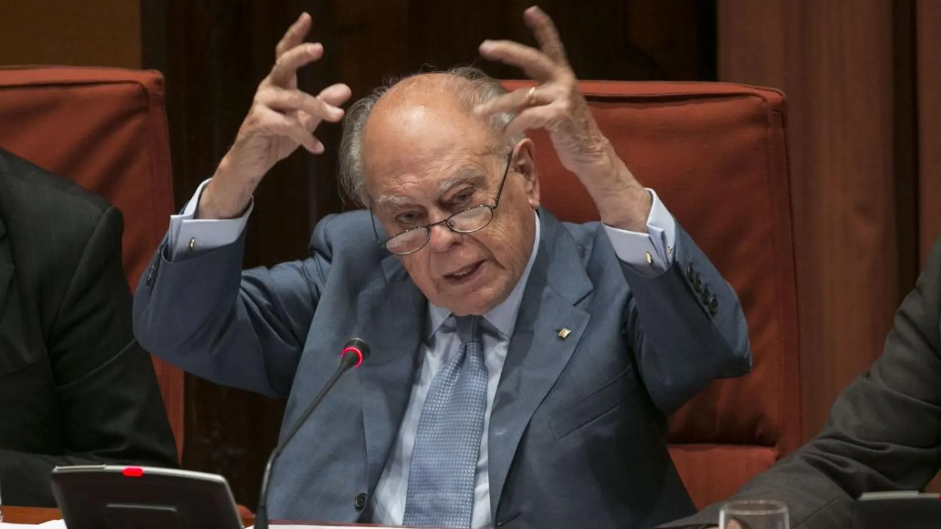 El ex presidente catalán, durante su comparecencia en el Parlament para explicar sus cuentas en el extranjero