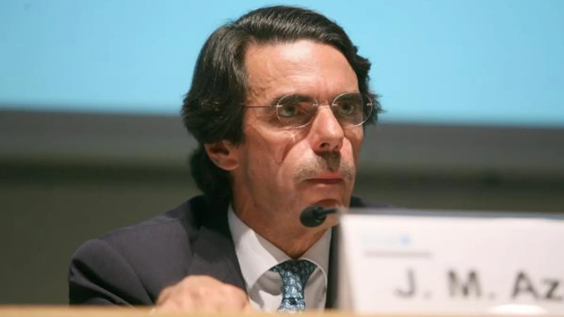Aznar trasladó su respaldo a la fuerzas de Seguridad del Estado