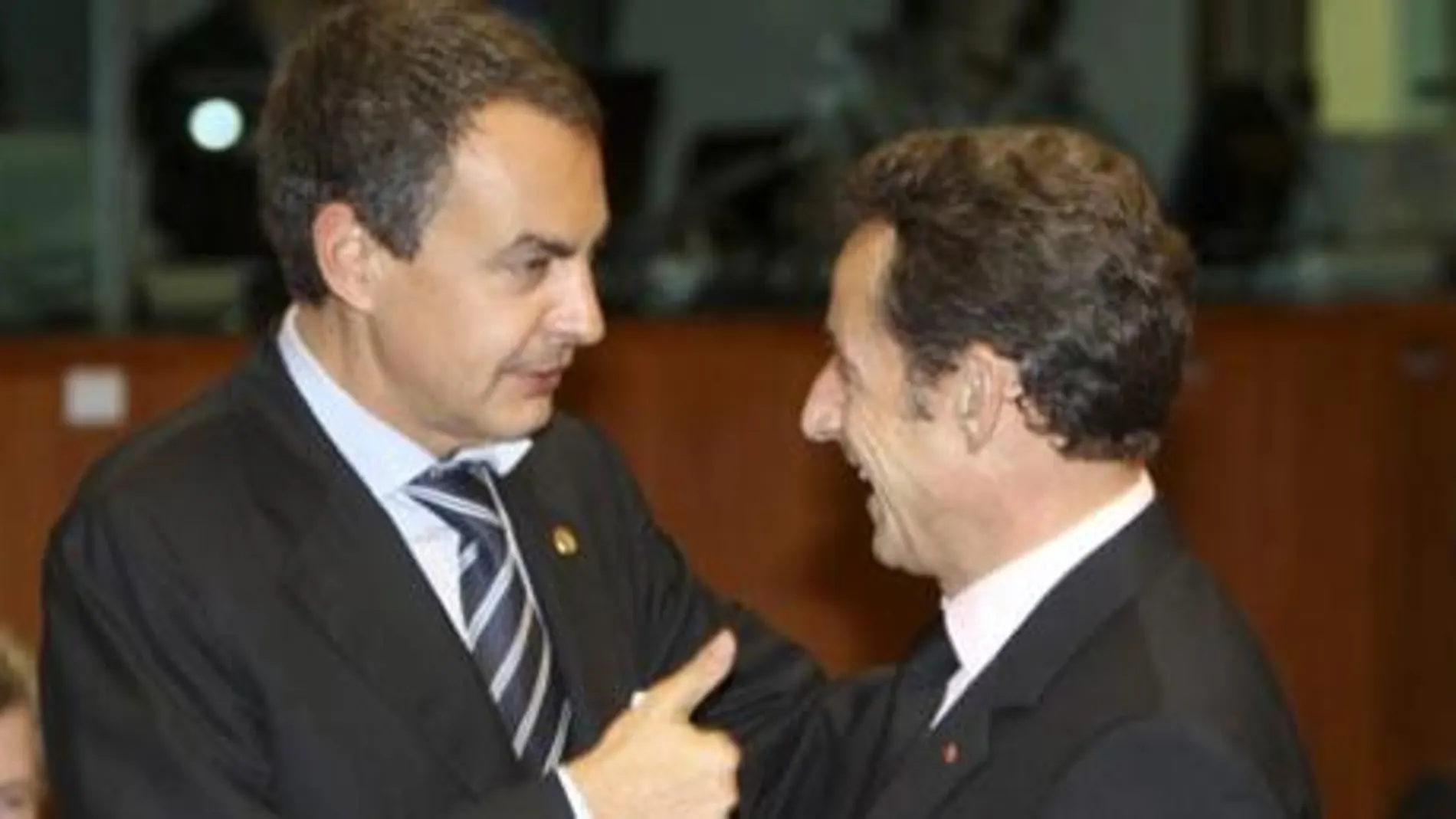 Sarkozy: «Puede que Zapatero no sea muy inteligente»
