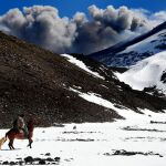 El volcán Copahue provoca casi 40 terremotos en apenas media hora en Chile