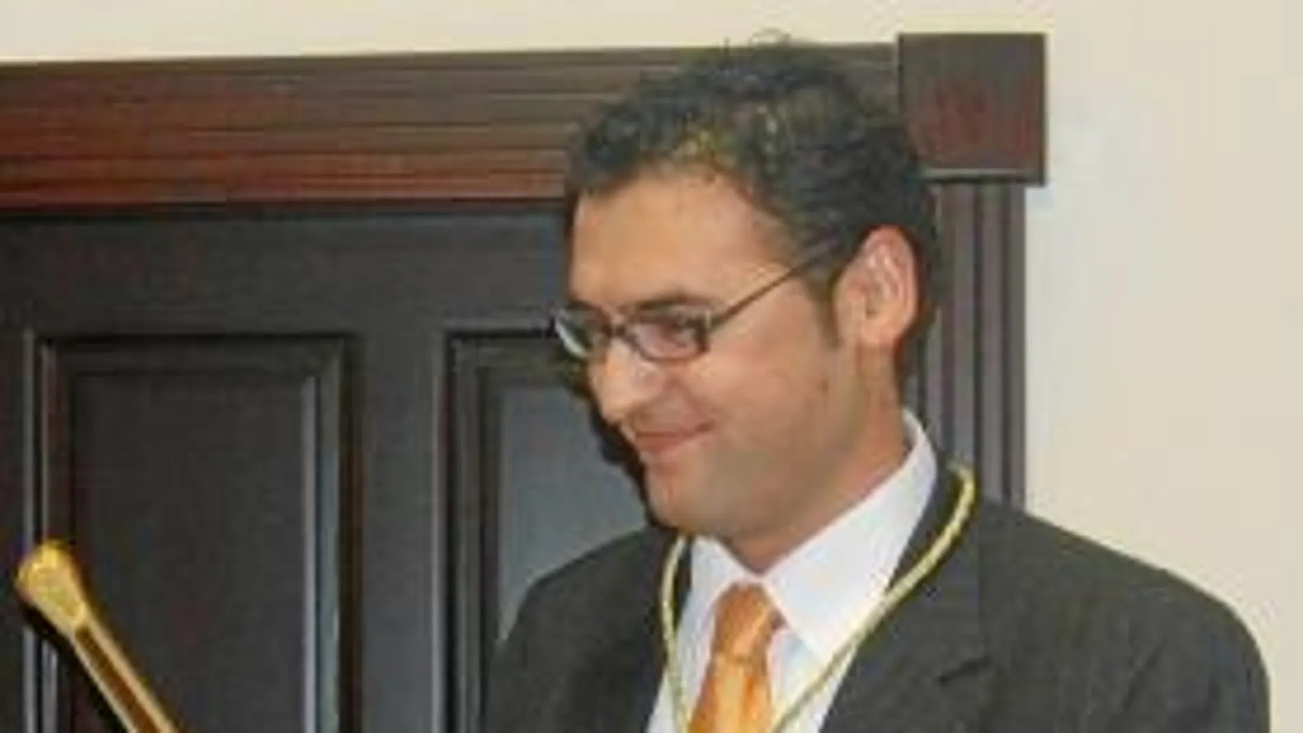 Lorenzo Medina promete «trabajo y diálogo»