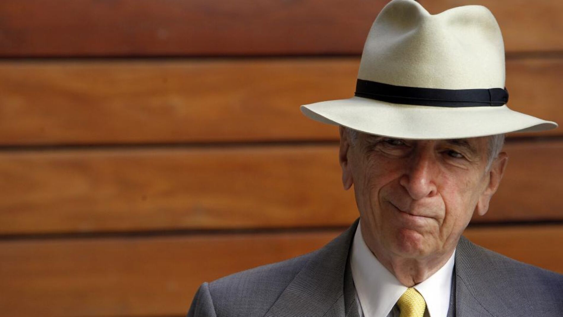 Gay Talese mirar por la cerradura ajena imagem