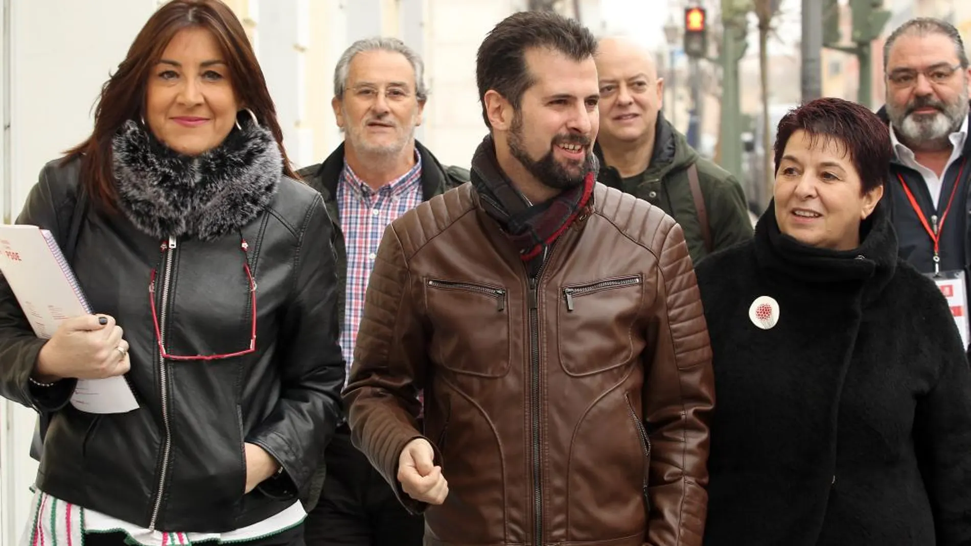El secretario general del PSOE de Castilla y León, Luis Tudanca, junto a la secretaria de Organización del PSCyL, Ana Sánchez y la alcaldesa de Segovia, Clara Luquero, acuden al Comité Federal del partido.