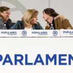 Rafael Hernando, Fátima Báñez, Loles López y Juanma Moreno, durante la clausura de la Interparlamentaria del PP de Andalucía en Málaga