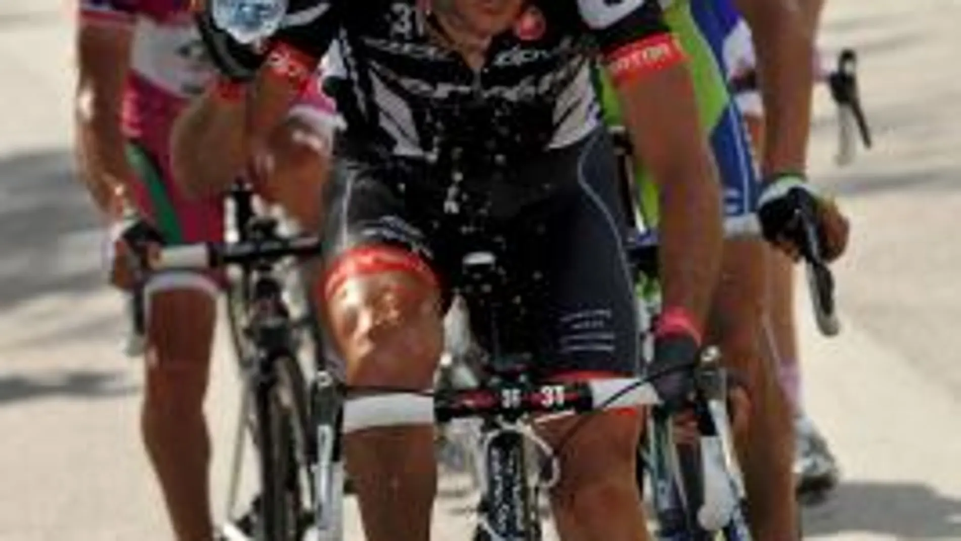 Sastre se impone en la etapa reina del Giro y Menchov sigue líder