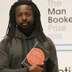  Marlon James, primer jamaicano en ganar el Booker con obra sobre Bob Marley