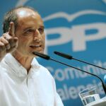 Camps: con Rajoy como El Gran Capitán, el PP llegará al puerto de La Moncloa