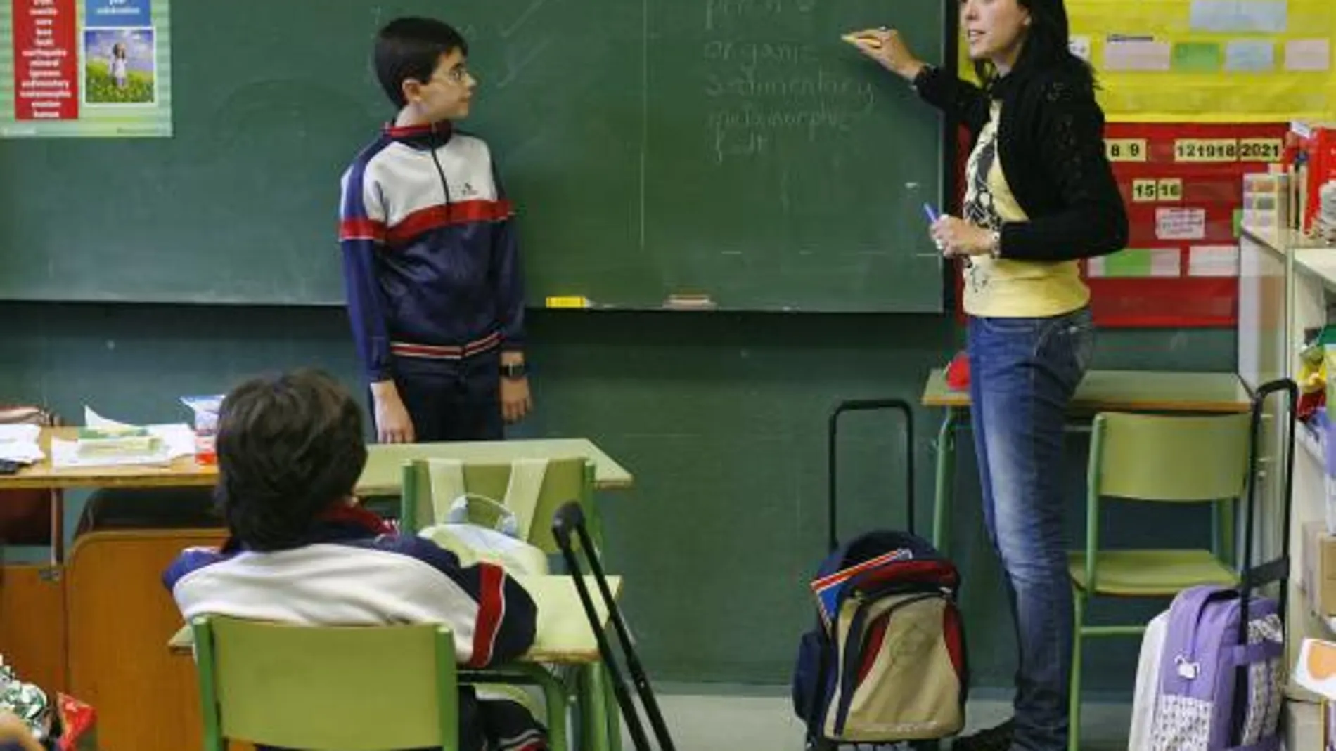 Los profesores de Madrid ya son «autoridad pública»