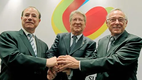 Los presidentes de las cajas de Terrassa, Sabadell y Manlleu, ayer