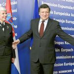 La primera ministra croata y el presidente de la Comisión Europea