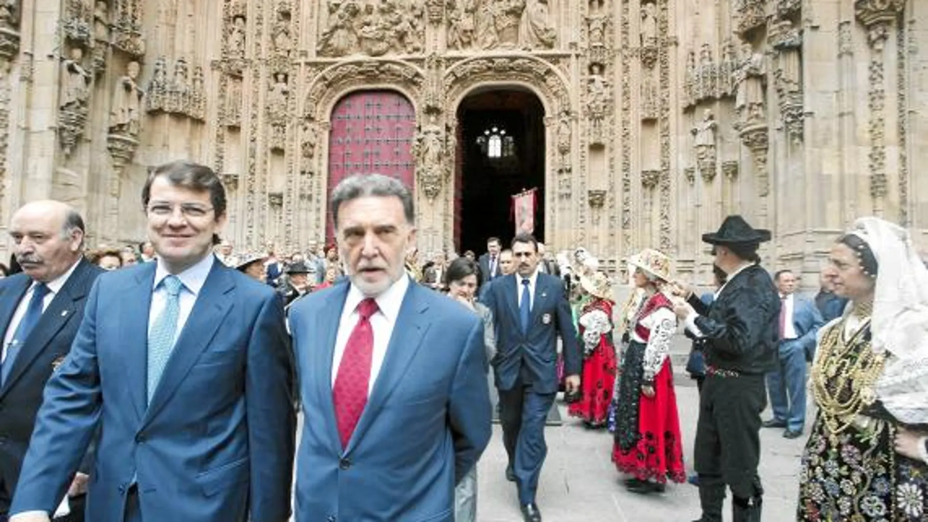 Miguel Alejo y Fernández Mañueco en la festividad de Salamanca