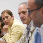 La futura presidenta del Gobierno de Navarra, Uxue Barcos, ayer durante una rueda de prensa