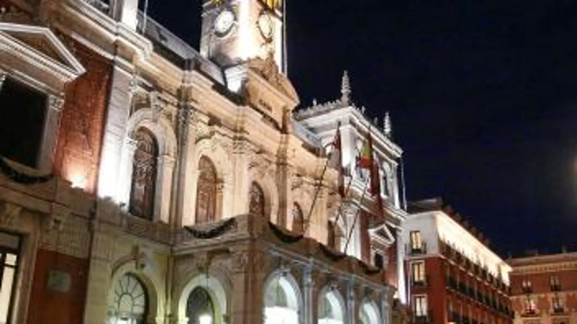 Las fachadas de los monumentos y las calles de Castilla y León se van a quedar sin menos luz