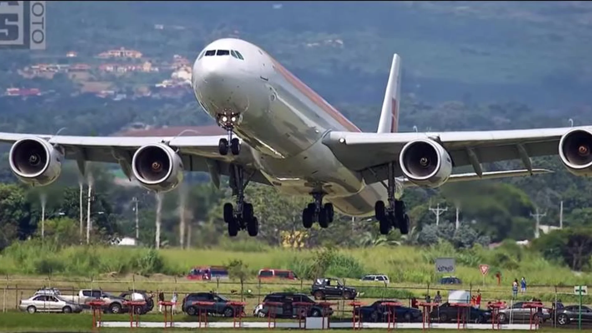 Impresionante aterrizaje de un vuelo de Iberia en Costa Rica