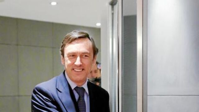 El portavoz del PP en el Congreso a la salida de una Junta de Portavoces