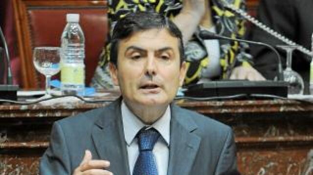 Saura acepta las reivindicaciones del PP, y éste le pide que lo demuestre