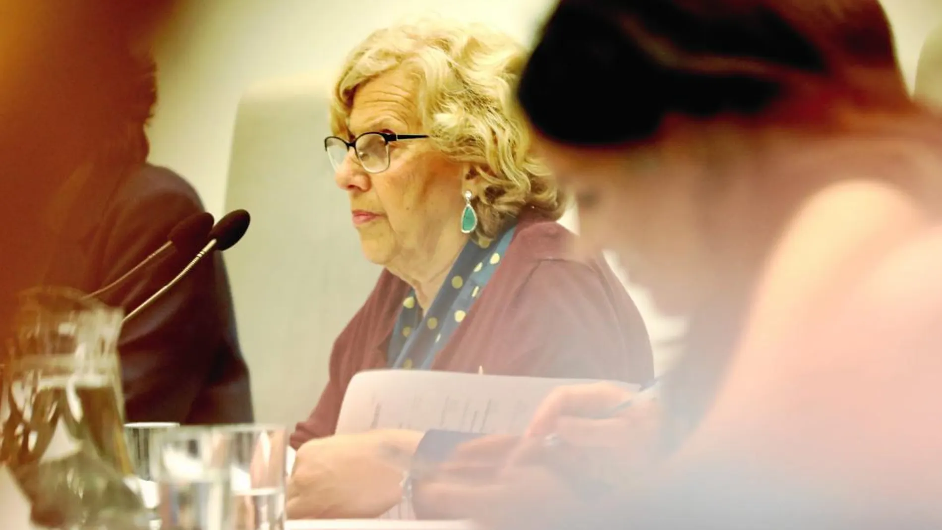 La alcaldesa de Madrid, Manuela Carmena, ayer durante la celebración del pleno de adolescentes. Foto: Luis Díaz