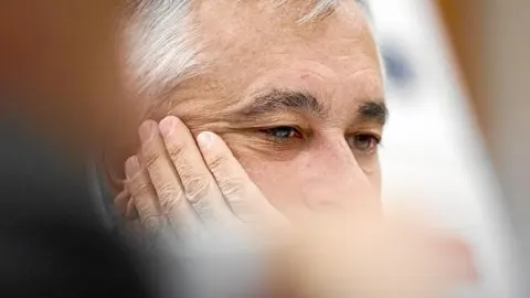 El presidente de la Junta de Andalucía, José Antonio Griñán, entre claroscuros económicos