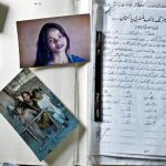 Imágenes de Asia, una de ellas junto a sus hijas, sobre su expediente judicial