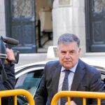 Viera fue consejero de Empleo y Desarrollo Tecnologico de 2000 a 2004