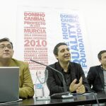 Cuauhtémoc Medina, Pedro Alberto Cruz y Enrique Ujaldón, en la presentación de la muestra en Verónicas